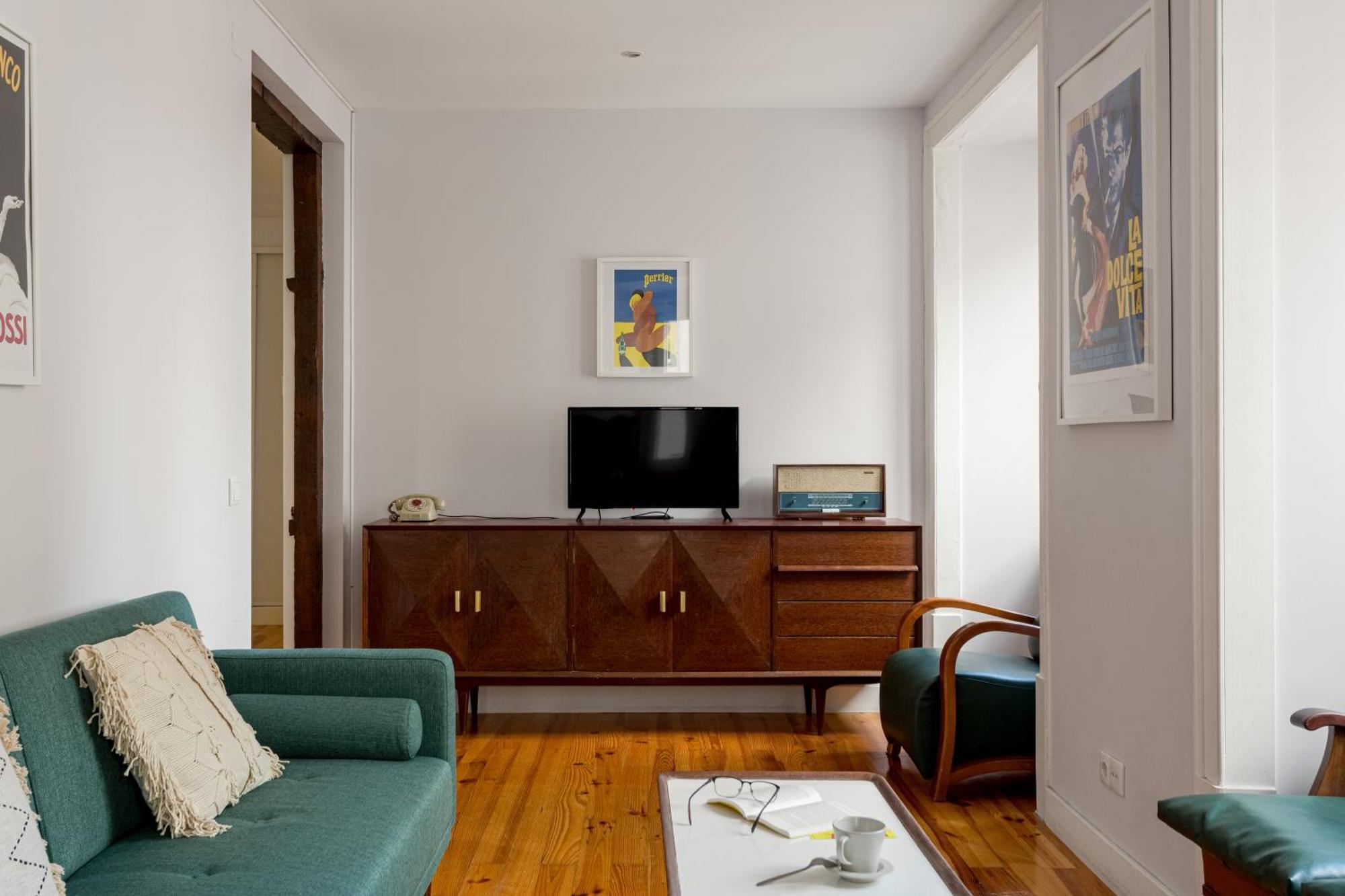 Appartement Joivy Inviting Flat Next To Carmo Convent à Lisboa Extérieur photo