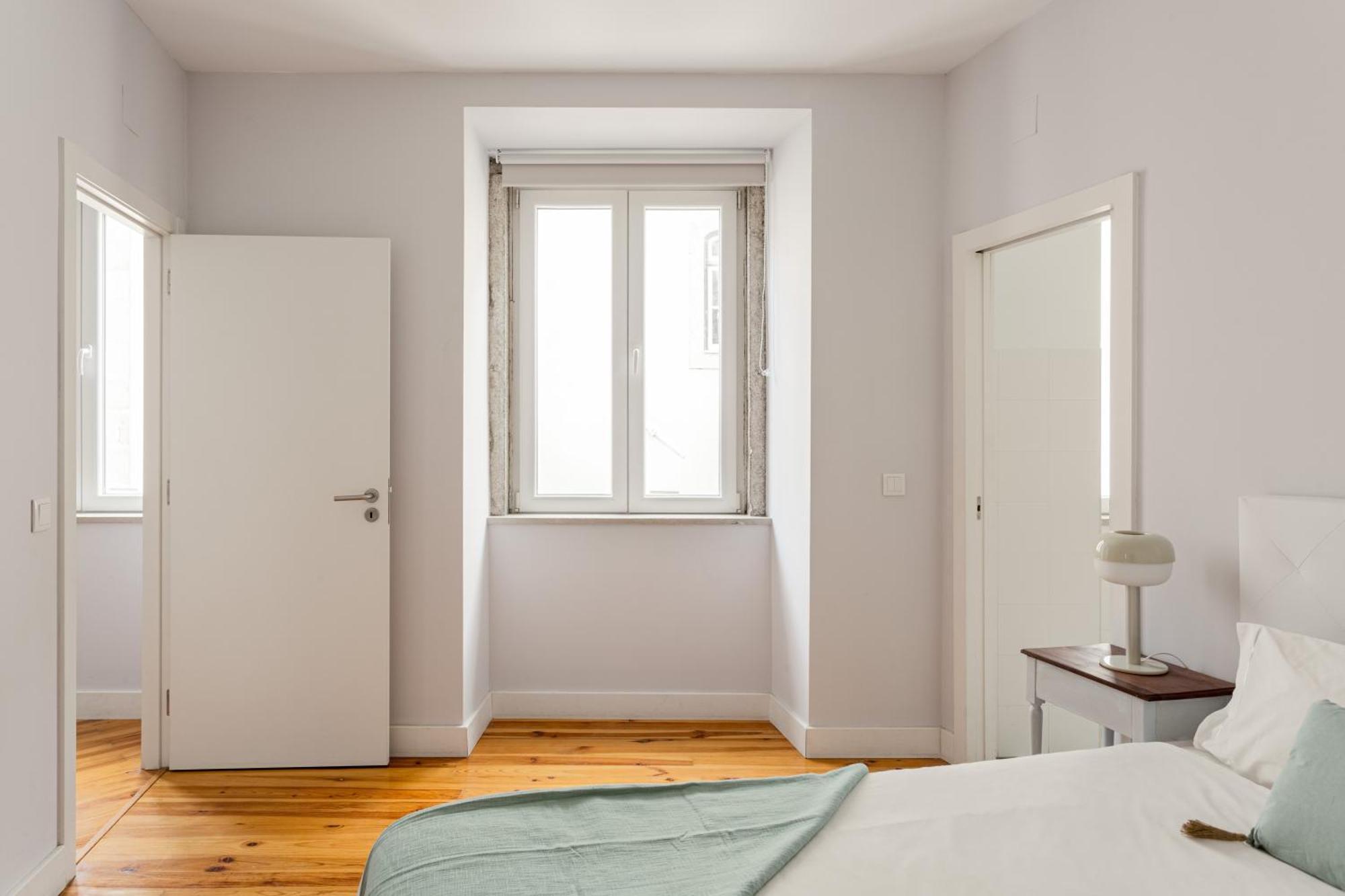 Appartement Joivy Inviting Flat Next To Carmo Convent à Lisboa Extérieur photo